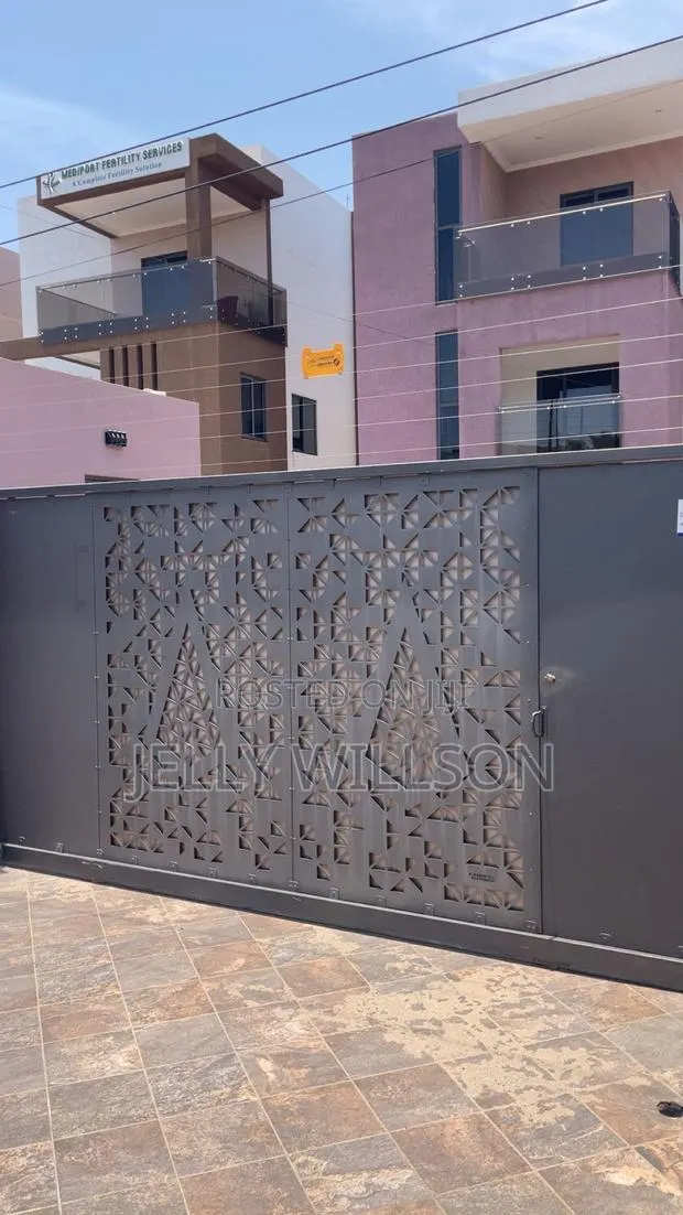 Gate Middle Design · Photo 1