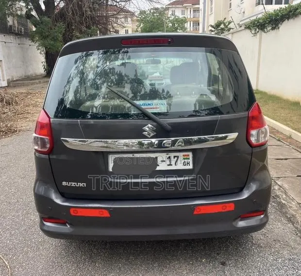 Suzuki Ertiga 2017 Gray · Photo 1
