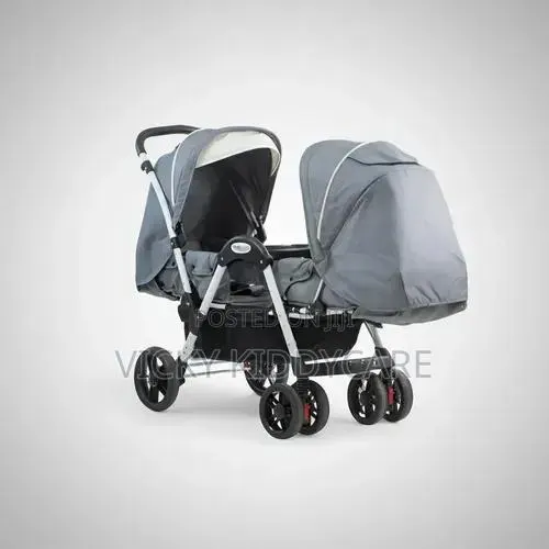Front to Front Twin Kids Stroller · Photo 3