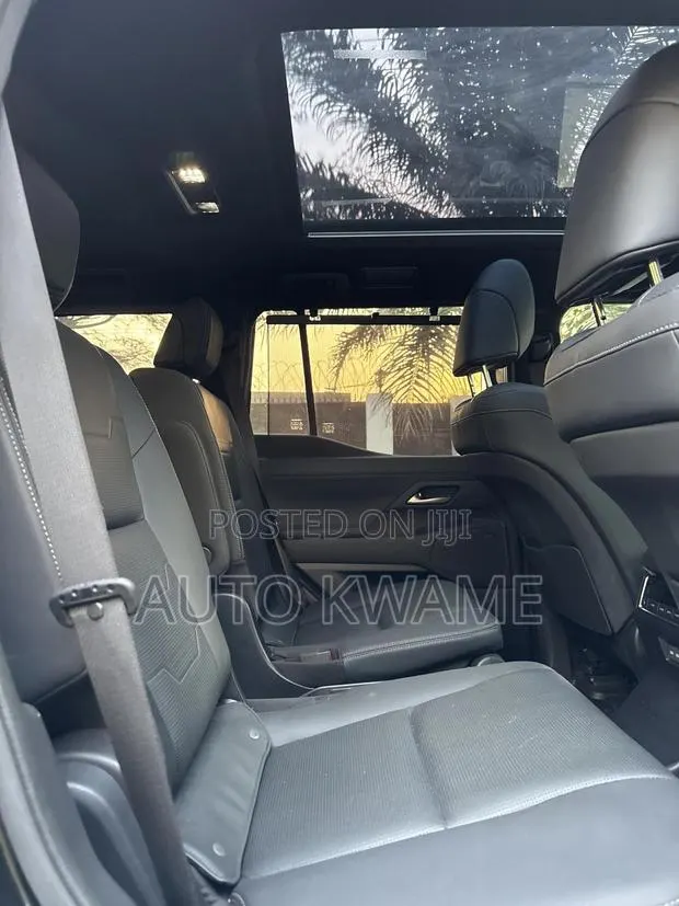 Lexus GX 550 Overtrail 2024 Black · Photo 1