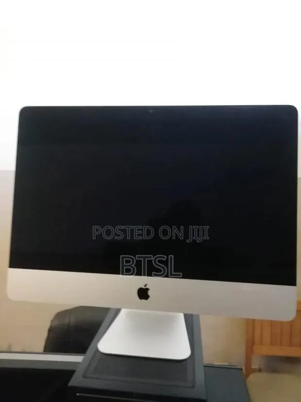 Apple iMac, 21.5'' 2017" I5, 256 GB 8 GB RAM · Photo 1