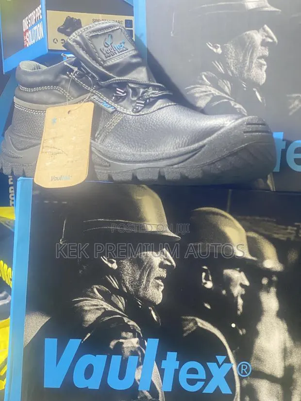 Safety Boots 🥾 · Photo 1