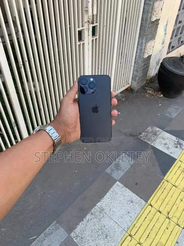 New Apple iPhone 14 Pro Max 256 GB Black · Photo 1