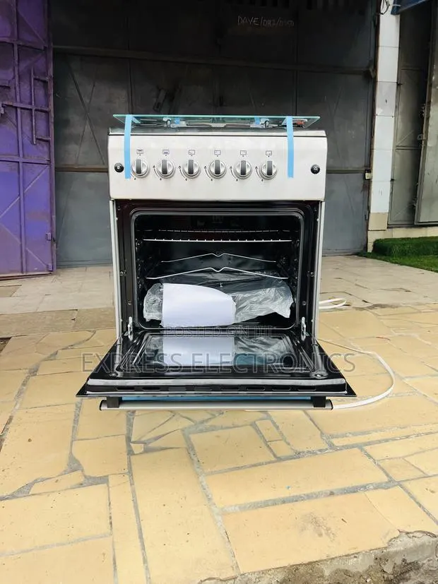 Brand New New Line 4burner 60/60 New Line Sliver · Photo 1