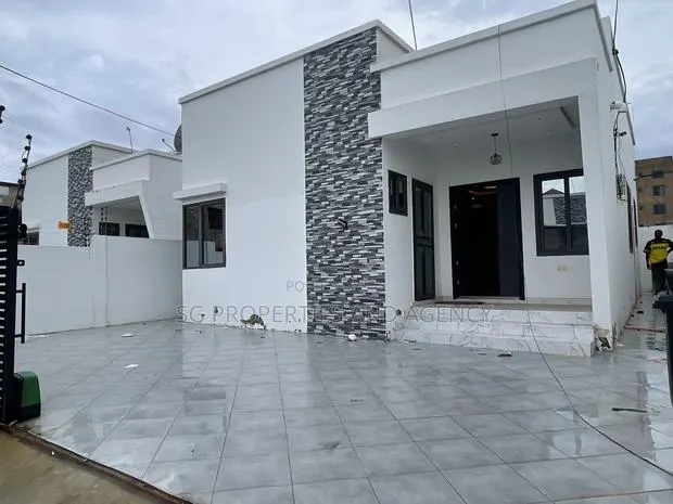 2bdrm House in Lashibi, Sakumono for sale · Photo 1