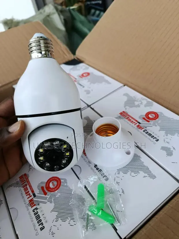 V380 Bulb PTZ Camera · Photo 1