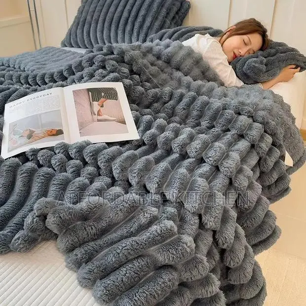 Fluffy Blanket · Photo 1
