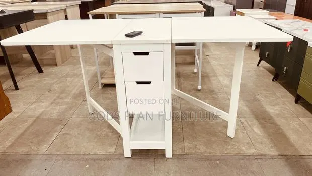 Wooden Foldable Table · Photo 1