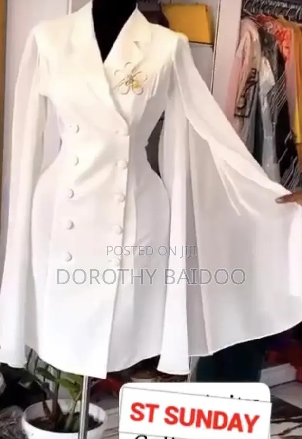 Medium Size to 2xl Ladies Dress · Photo 1
