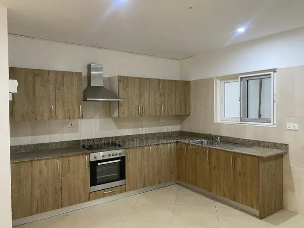 4bdrm Townhouse / Terrace in East Legon for rent · Photo 1
