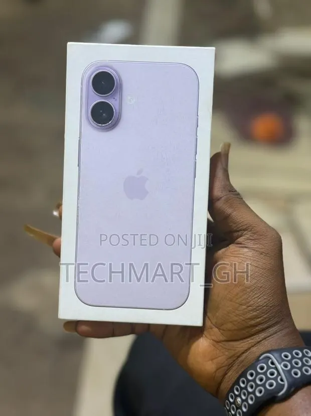New Apple iPhone 17 256 GB Green · Photo 1