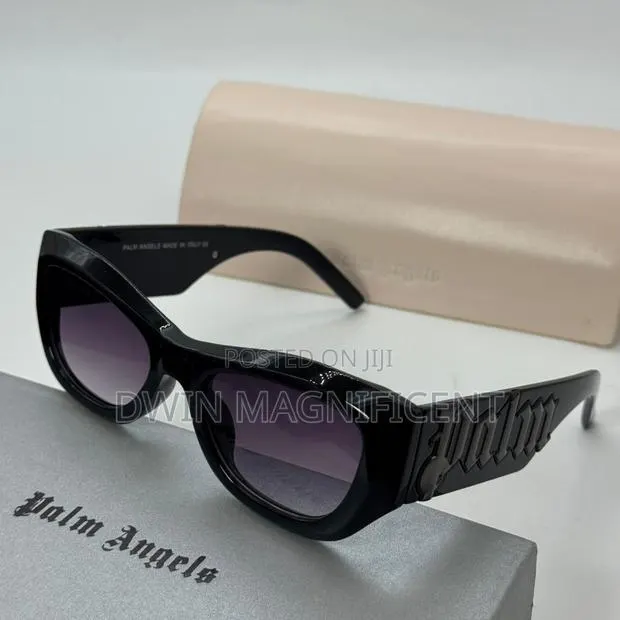 Palm Angels Canby Sunglasses · Photo 1