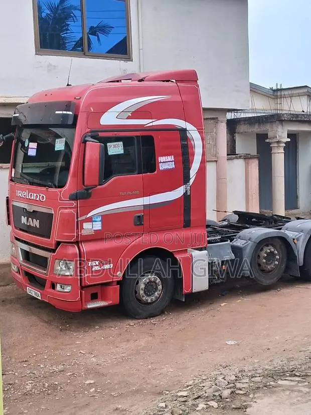 MAN TGX Going for a Cool Price · Photo 2