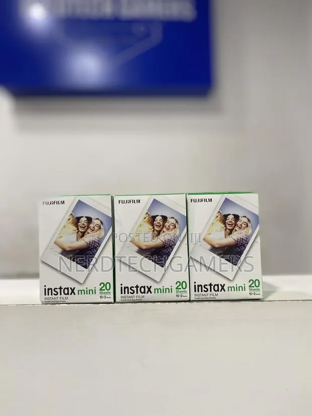 Fujifilm Instax Mini Instant Film Twin Pack (White) · Photo 1