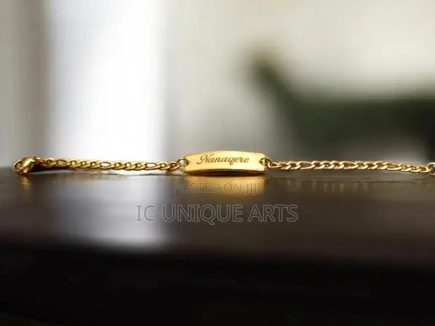 Customized Ladies Bracelet · Photo 1