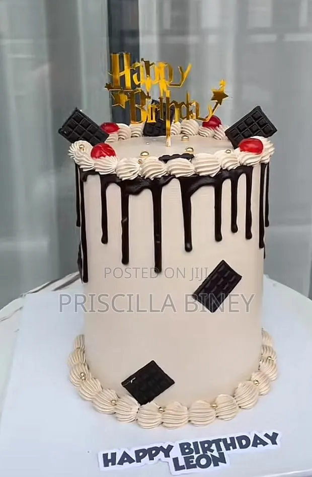 Chocolate Whipped Cream Cake · Photo 1