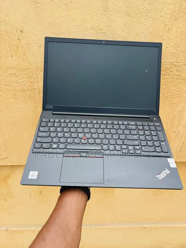 Laptop Lenovo ThinkPad E15 16GB Intel Core i5 HDD+SSD 256GB · Photo 1