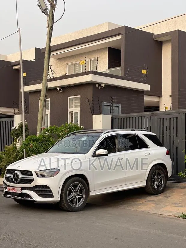 Mercedes-Benz GLE-Class GLE 350 4MATIC 2020 White · Photo 1