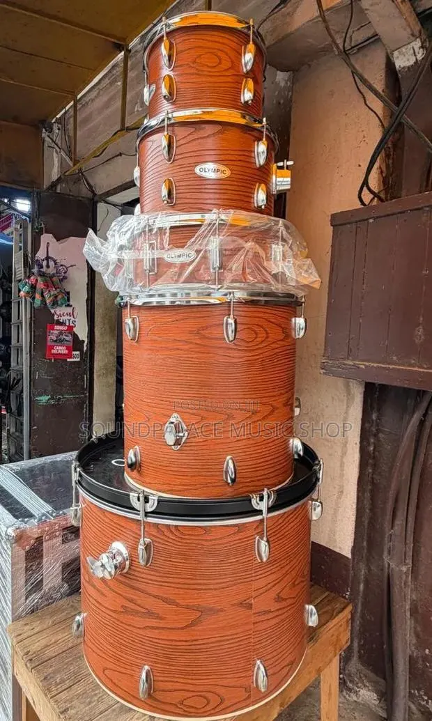 Olympic 5-Piece Professional Drumset · Photo 1