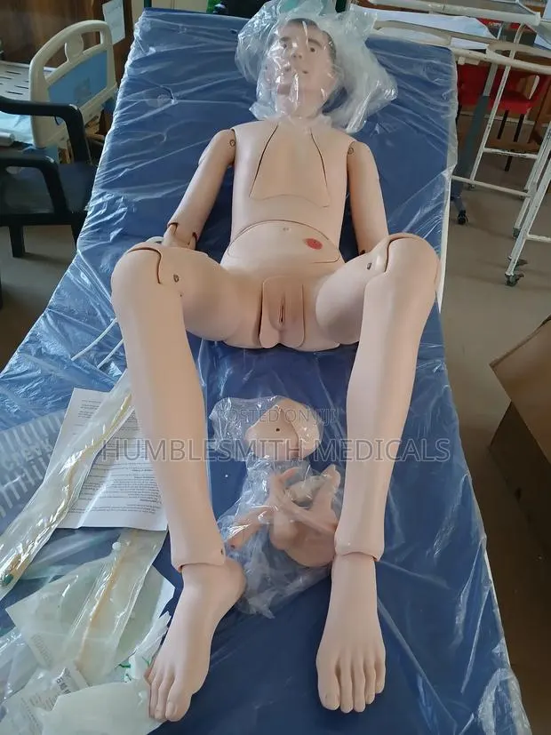 Unisex Anatomy Dummy/Nurse's Training Doll · Photo 1