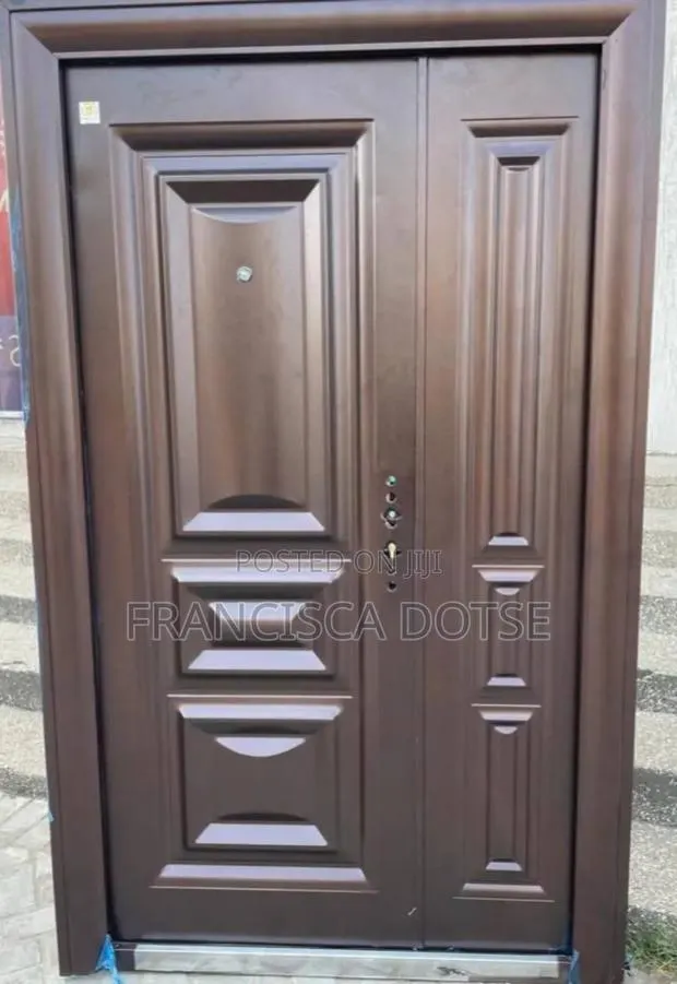 Rough One and Half Door · Photo 1