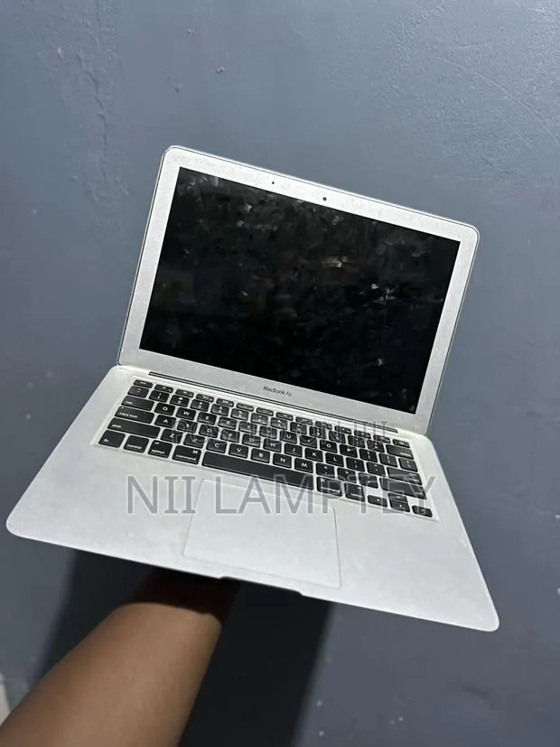 Laptop Apple MacBook Air 8GB SSD 256GB · Photo 1