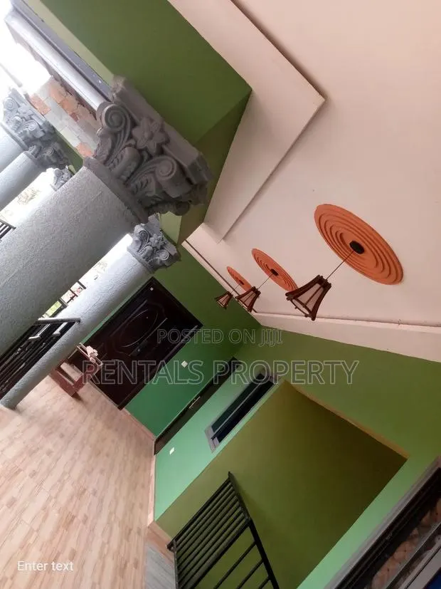 3bdrm Block of Flats in Six Month Three, Frafraha for rent · Photo 1