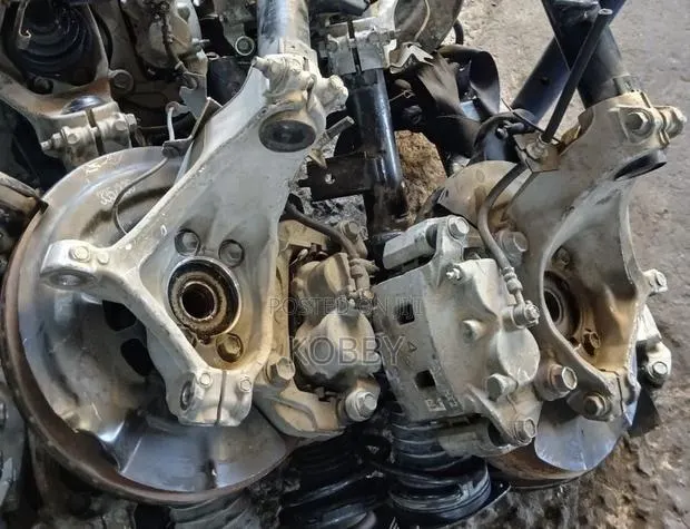 Rogue 2020,2021,2022,2023,2024,2025 Front Hub Shocks Korea/Japan Used · Photo 1