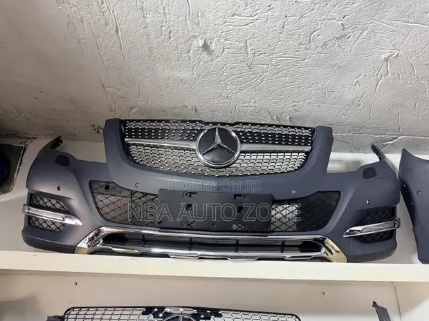 Mercedes Benz GLK - Class 2013-2015 Front Bumper Complete · Photo 1