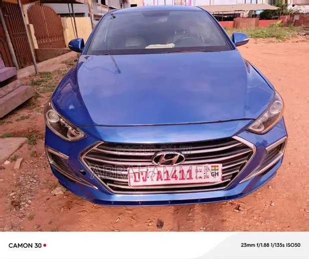 Hyundai Elantra Limited 2018 Blue