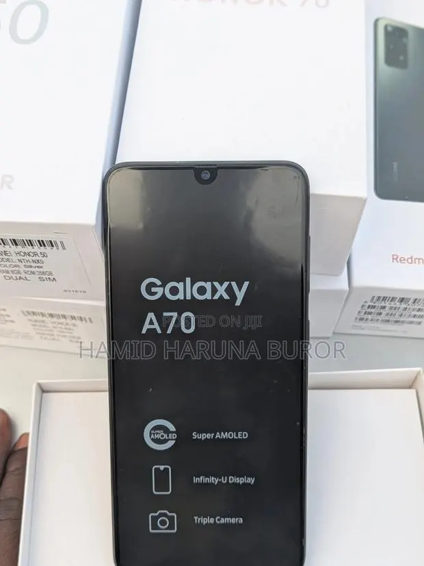 New Samsung Galaxy A70 128 GB Black