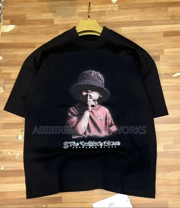 Authentic 100% Cotton T-Shirt Clothings · Photo 1