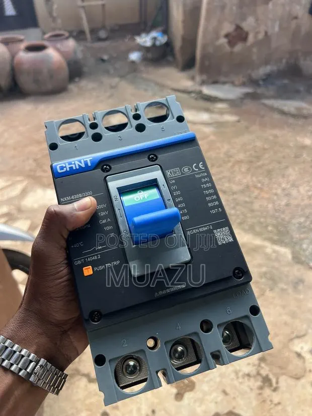 McCb Circuit Breaker 500A · Photo 1