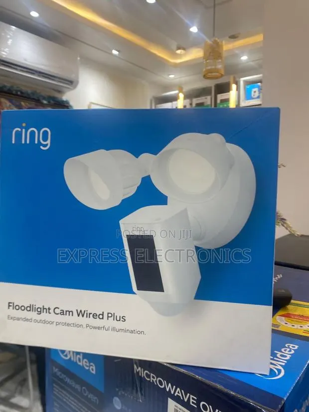 Zealous Sleek Ring Outdoor Flood Light Cam Wired · Photo 1