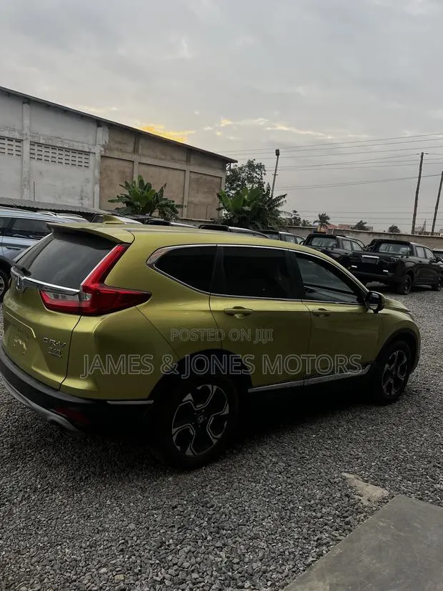 Honda CR-V Touring AWD 2018 Green · Photo 1