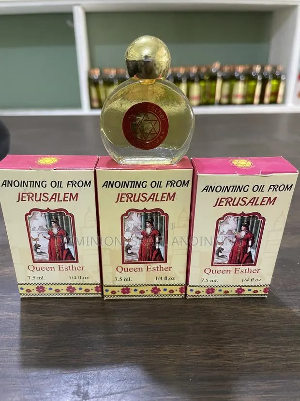 Queen Esther Oil · Photo 1