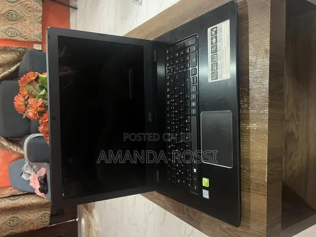 Laptop Acer Aspire E5-774G 8GB Intel Core i3 HDD 1T · Photo 1