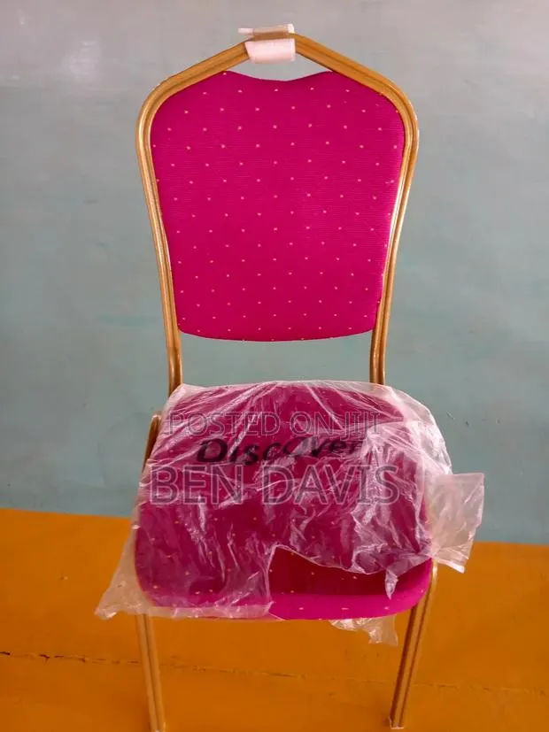 Quality Banquet Chairs · Photo 1