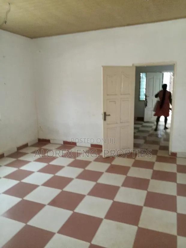 1bdrm Apartment in Chamber Self, Danfa for rent · Photo 1
