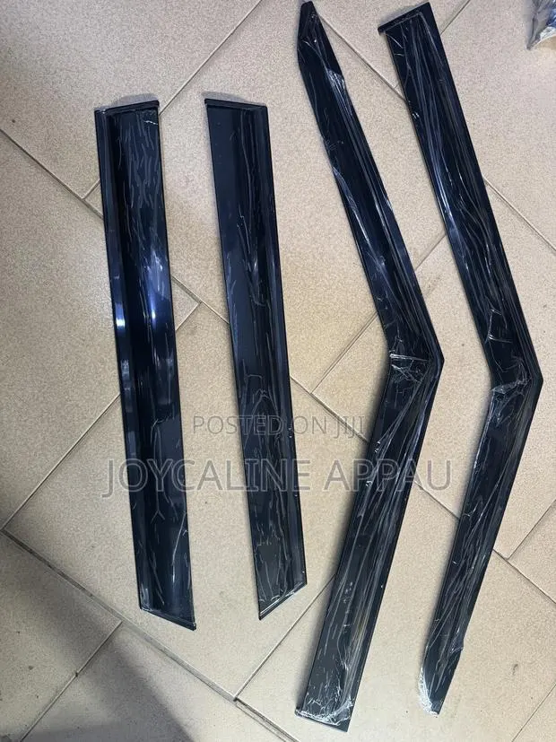 Kia Soul 2014 to 2023 Door Shade Window Visor/Rain Guard · Photo 1