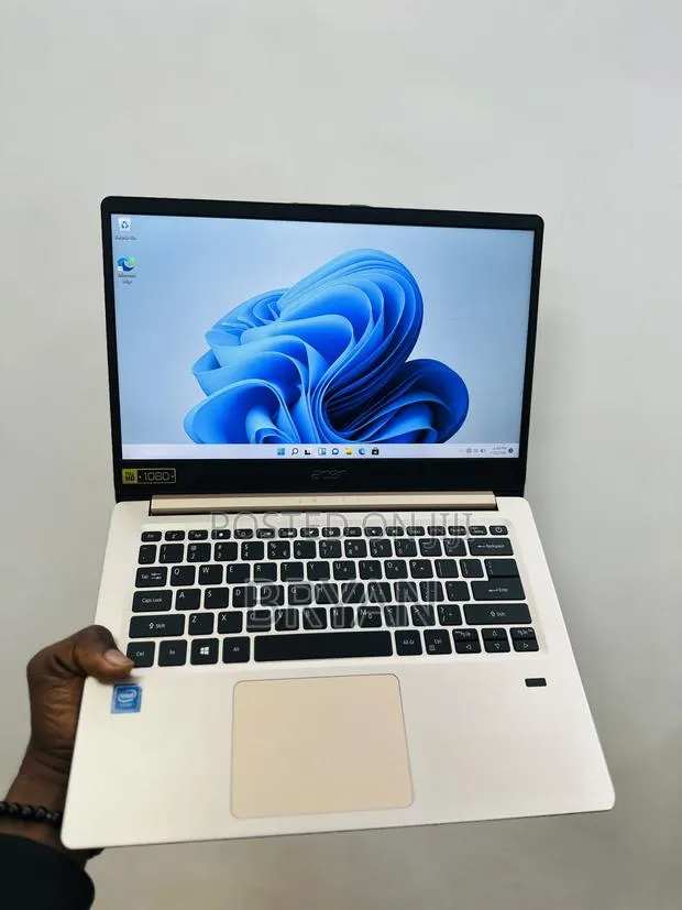 Laptop Acer Swift Spin 14 AI 4GB Intel SSD 72GB · Photo 1
