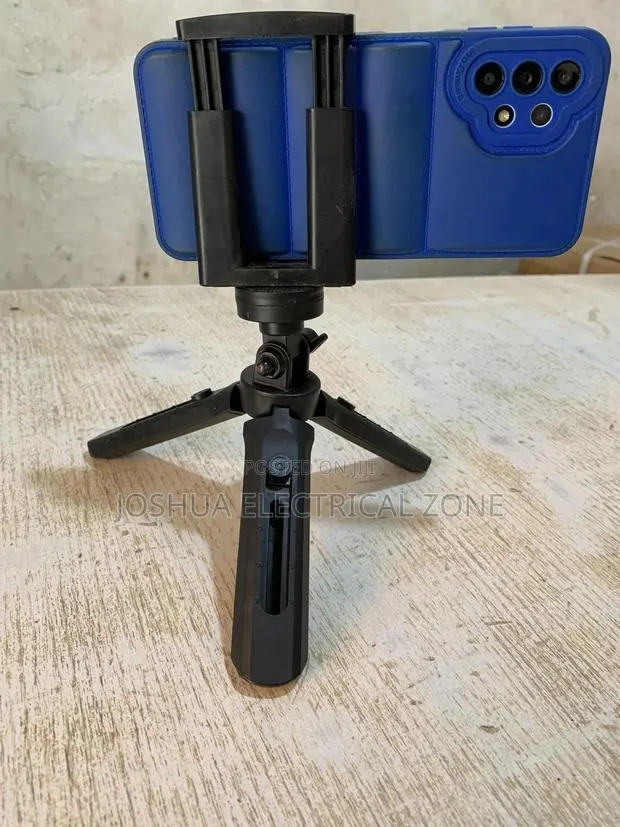 Phone Tripod Stand Grip Mount Holder · Photo 7