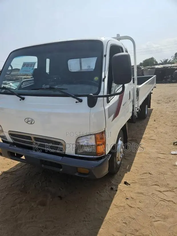 Hyundia Mighty Truck · Photo 1