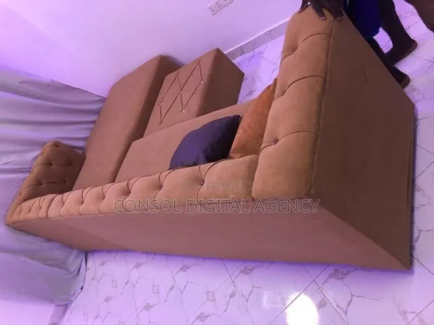 2 in 1 Sofa · Photo 2
