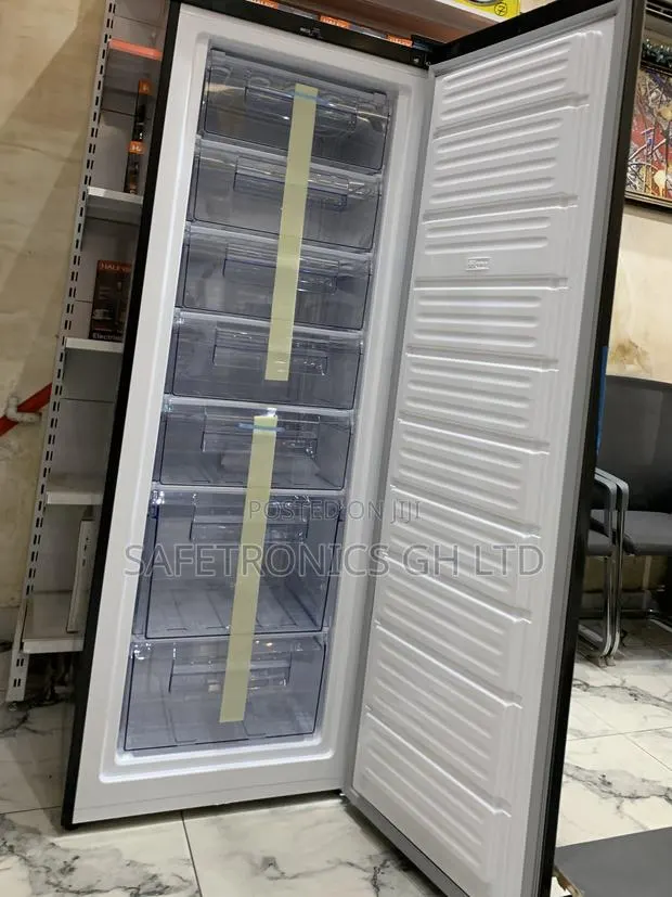 Sealed New the Pearl Puf-370-1a Upright Standing Freezer · Photo 1