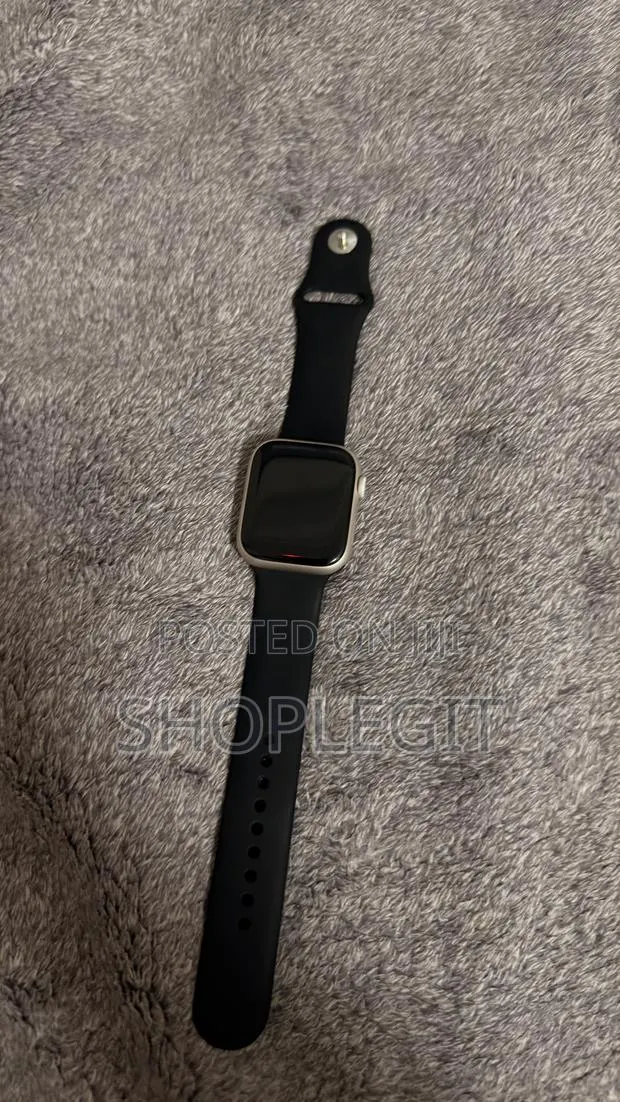 Apple Watch Series 7 · Photo 1