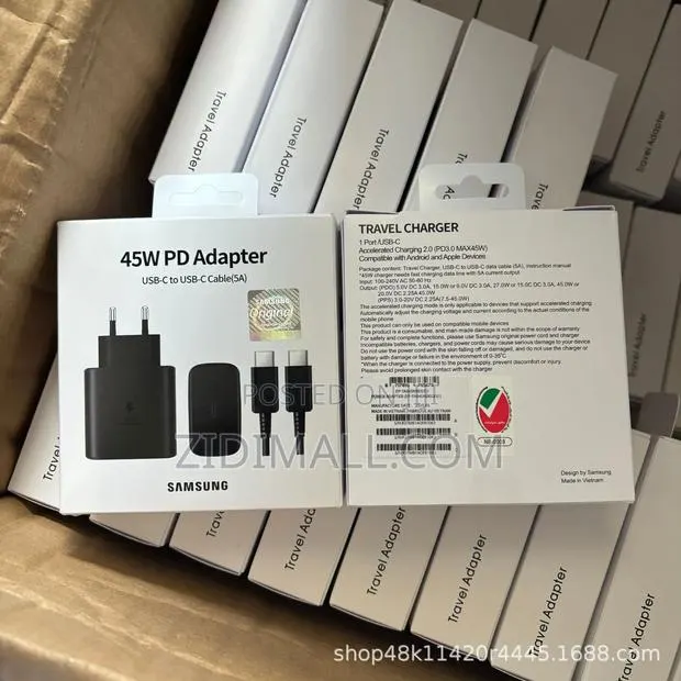 Type C Fast Charger · Photo 1