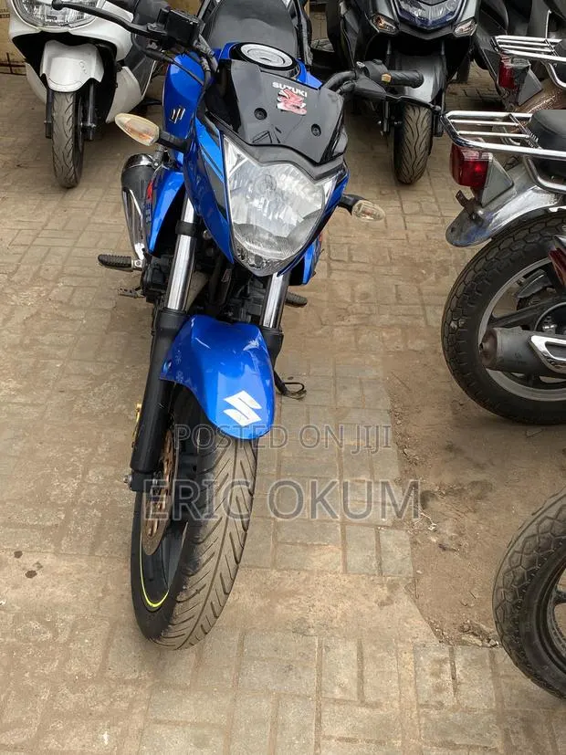 Suzuki 2020 Blue · Photo 1
