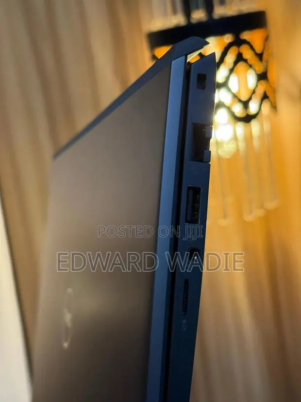Laptop Dell Vostro 1550 8GB Intel Core i5 SSD 256GB · Photo 1