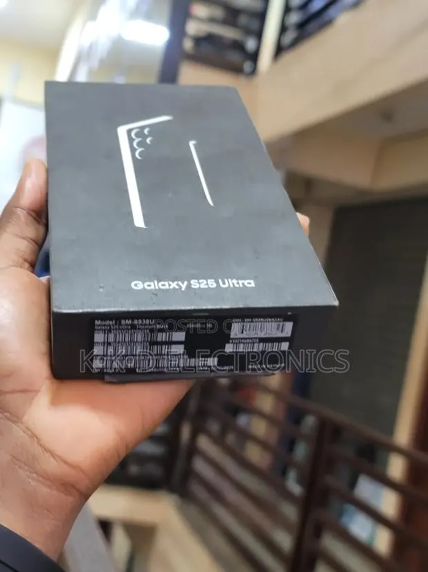 New Samsung Galaxy S25 Ultra 256 GB Black · Photo 1